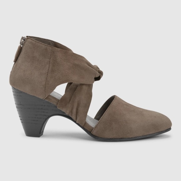 Eileen fisher Mary Twist-Front Suede Pump 8.5 beige taupe - Picture 1 of 9